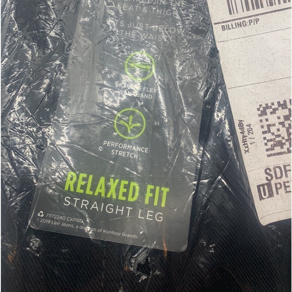 Lee NWT Relaxed Fit Straight Leg Black Jeans size 50 x 30 - Picture 2 of 5